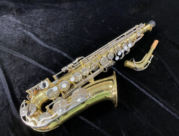Early Series Yamaha YAS-23 Student Alto Saxophone - Serial # 131257